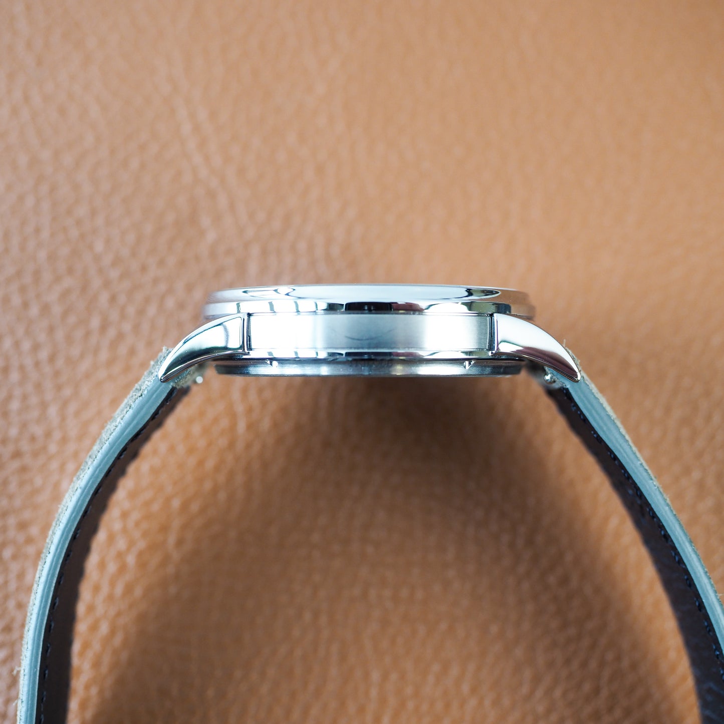 Trilobe Nuit Fantastique Brume 38.5mm (Pre-owned)
