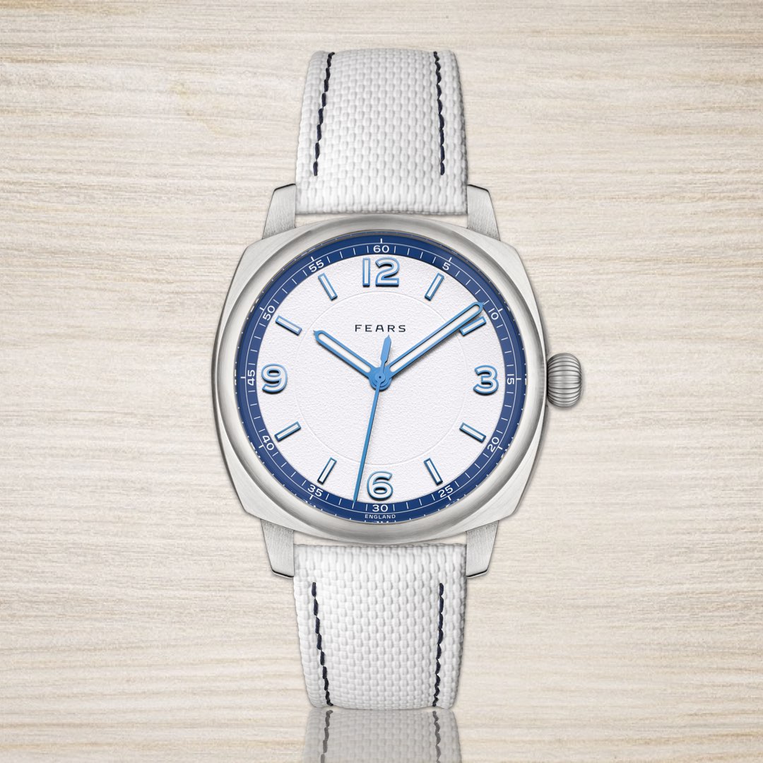 Brunswick 40 Helmsman ES (Pre-order)